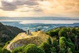 Statue de ST François de Salles et vue sur le Mont Forchat