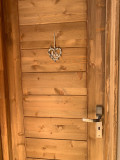 porte d'entrée chambres