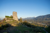 Château et montagnes