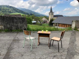 vue sur l'église depuis la cour