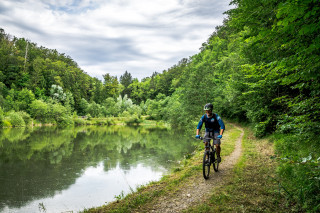 VTT au bord du lac