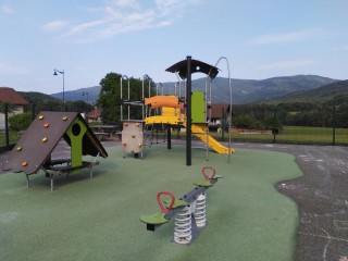 Aire de jeux villard