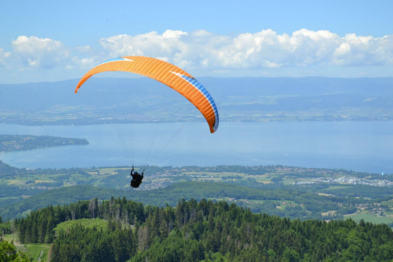 Aire de départ parapente et delta des Couteaux_Lullin