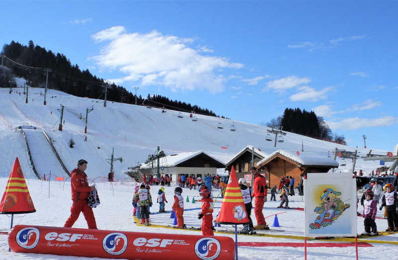 Ecole de Ski Français Children's Area_Habère-Poche Ecole de Ski Français Children's Area_Habère-Poche