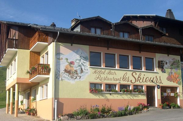 lesskieurs-vue-hotel lesskieurs-vue-hotel