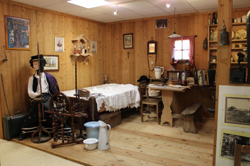 Le pèle - Pièce de vie