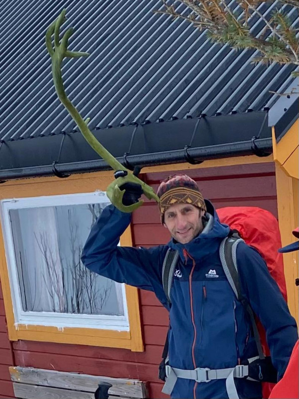 Dylan Fournier - Accompagnateur Immersion Montagne nature_Villard Dylan Fournier - Accompagnateur Immersion Montagne nature_Villard