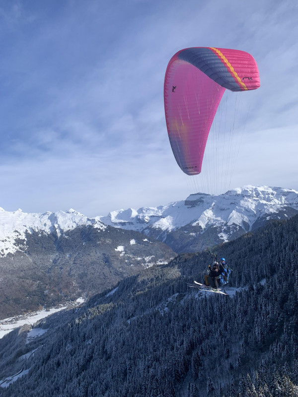 parapente hiver - © Les Hirondailes parapente hiver