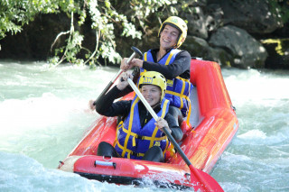 Canoe-raft