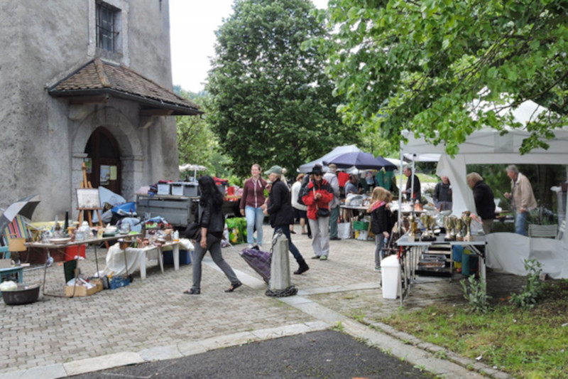 Vide grenier_Saint-André-de-Boëge - © Comité Apar'ça Vide grenier_Saint-André-de-Boëge