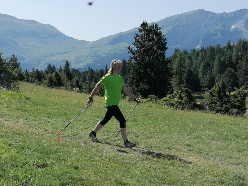 Activités Pilates santé, marche nordique_Lullin Activités Pilates santé, marche nordique_Lullin