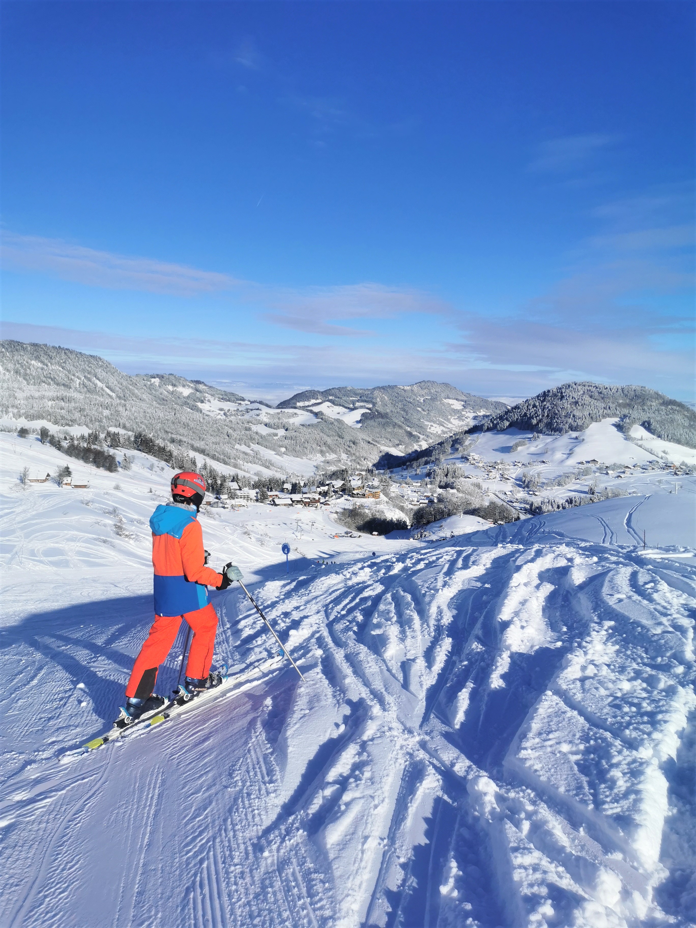 Ski alpin sur le domaine Hirmentaz-Les Habères - © OT Alpes du Léman