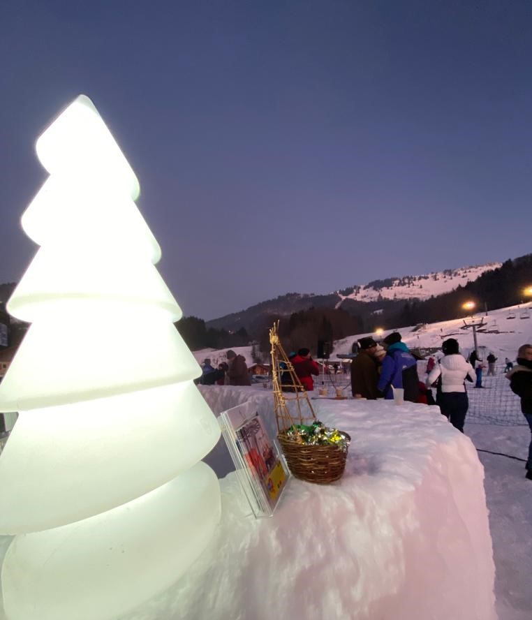 Soirée sur le front de neige des Habères - © OT Alpes du Léman